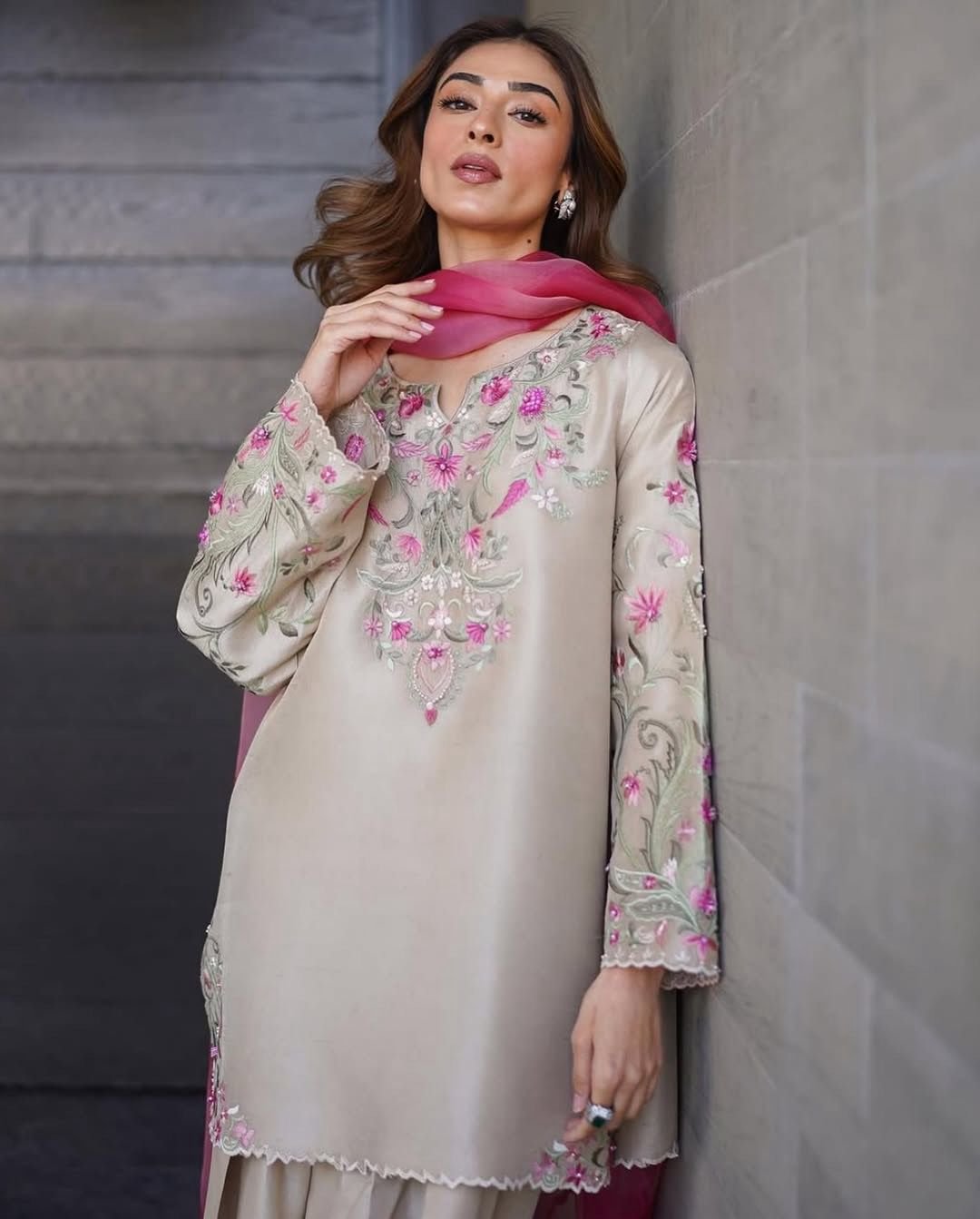 Exquisite Beige French Crape Farsi Salwar Suit with Floral Embroidery & Organza Dupatta