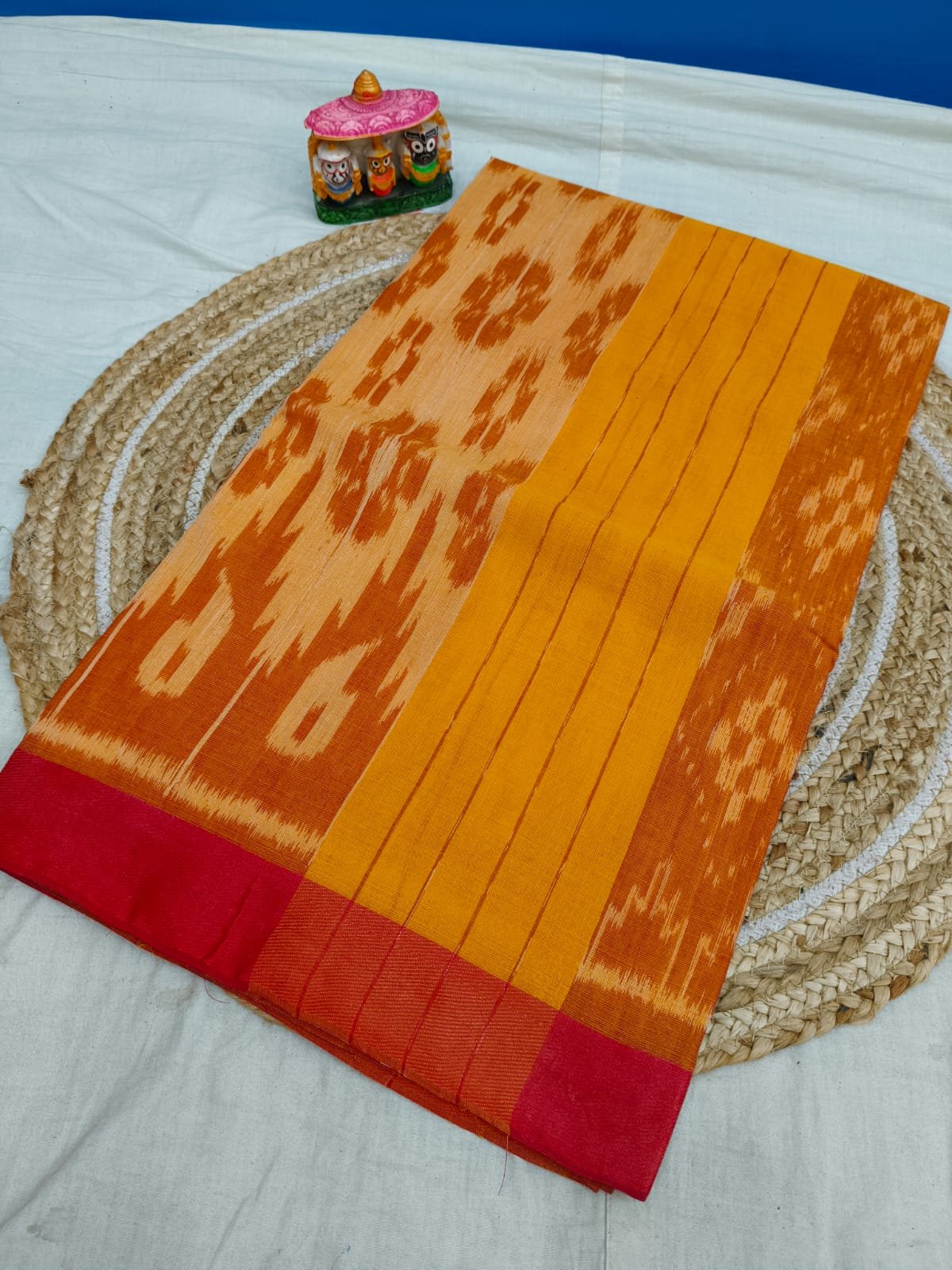 Authentic Pure Cotton Dhaniyakhali Handloom Saree with Traditional Woven Work