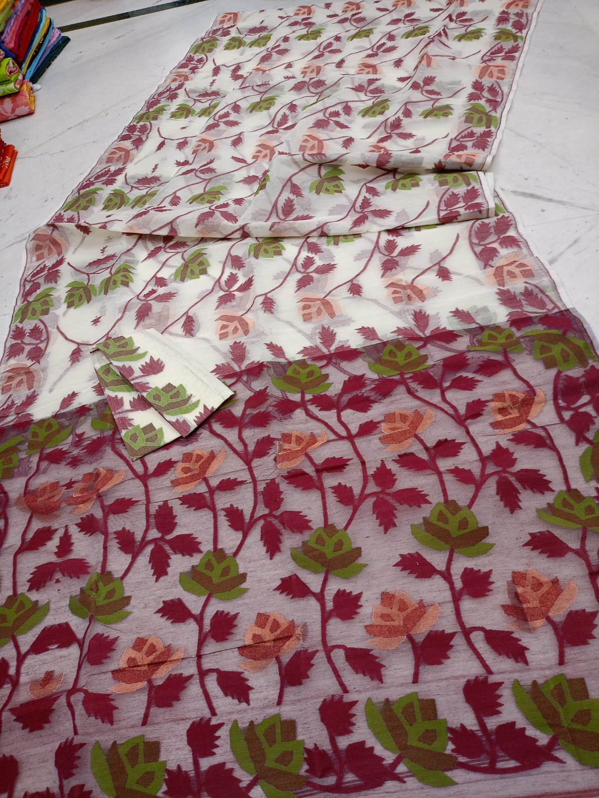 Exclusive Premium Bengal Jamdani Saree with Matching Blouse Piece