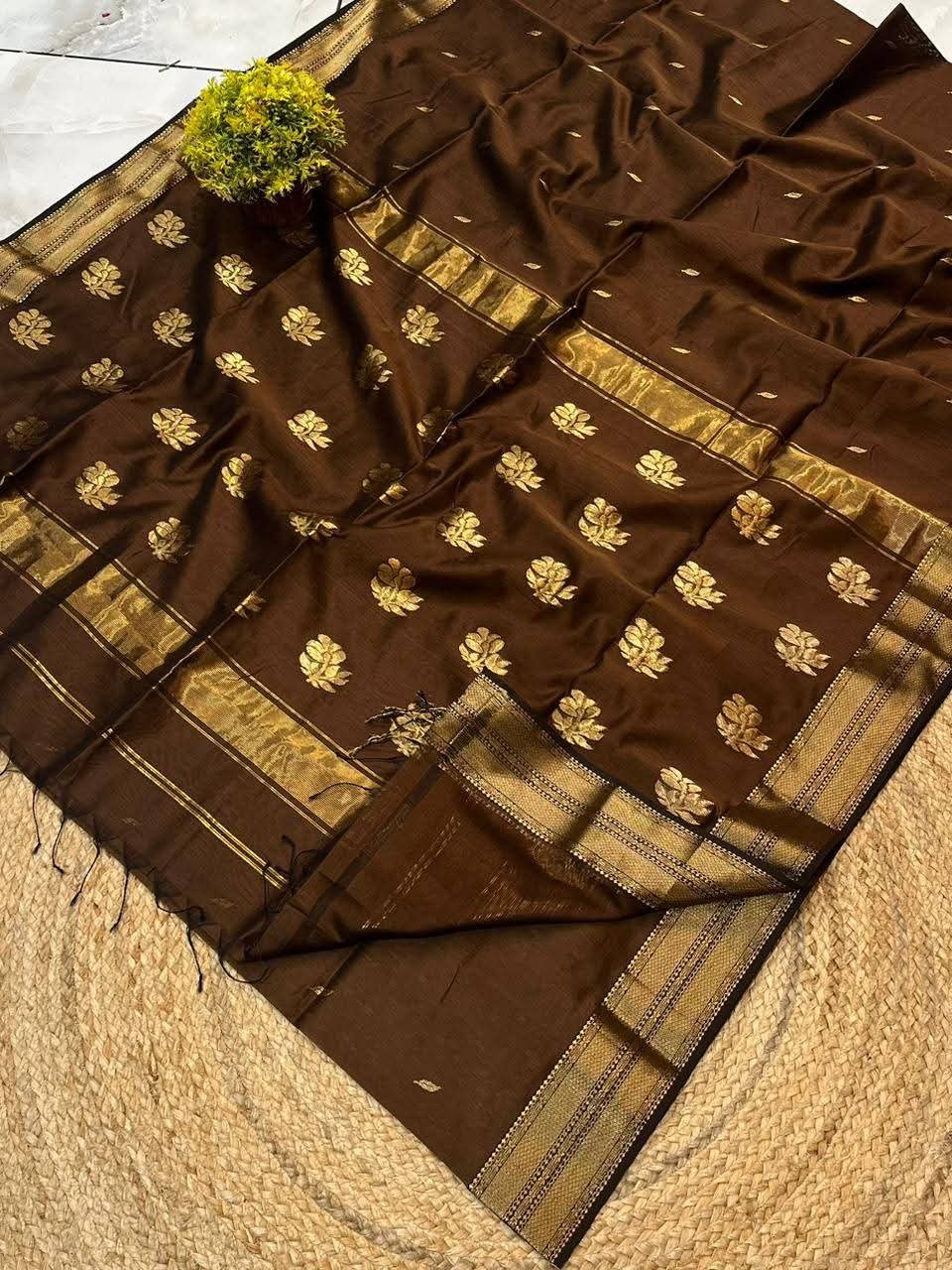 Premium Silk Cotton Maheshwari Handloom Saree with Traditional Zari Border Code !! T.T.G.C.