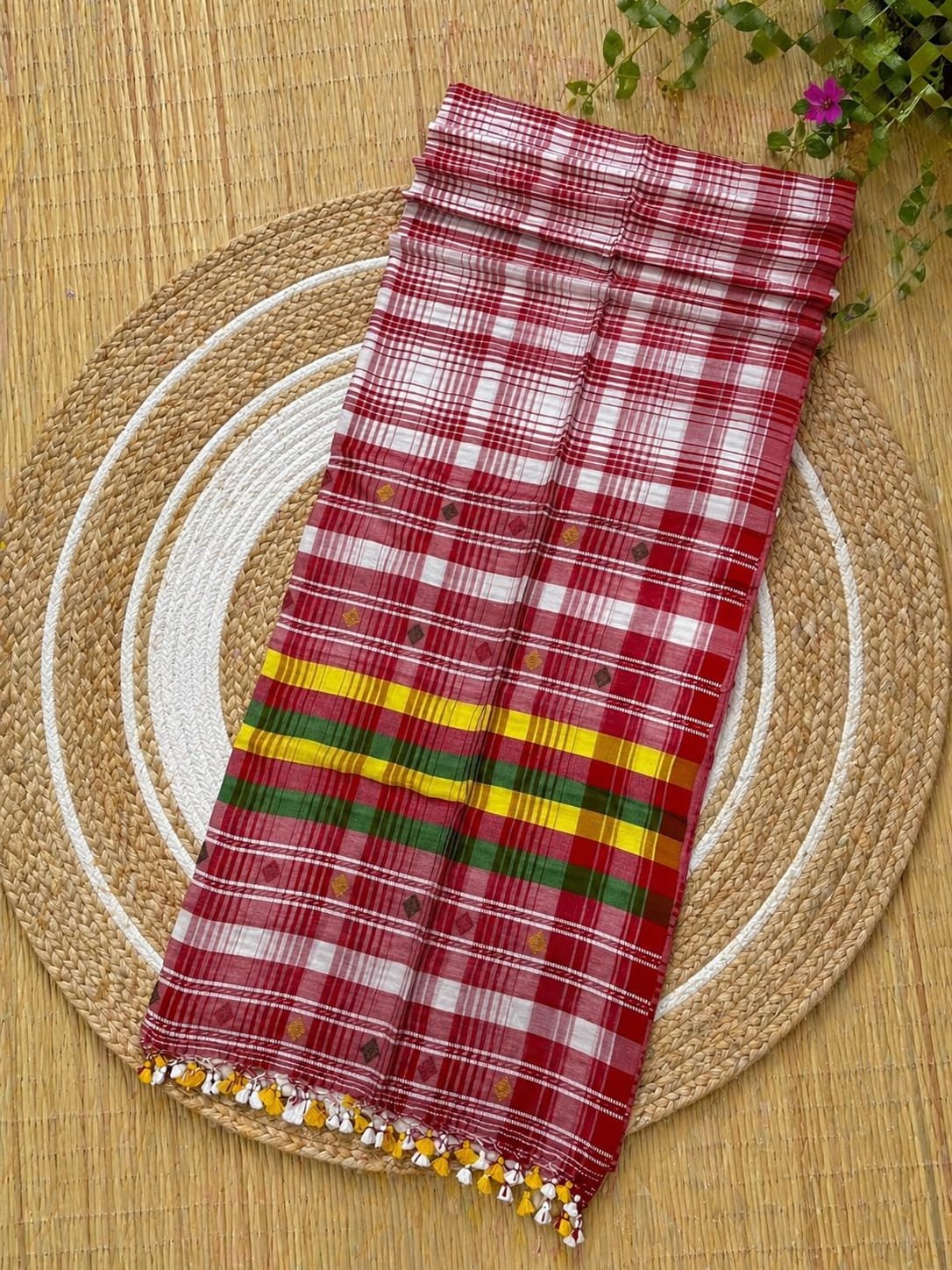 Exclusive Pure Cotton Handloom Bhujodi Saree with Traditional Checked Pattern & Pallu Tassels Code !! T.T.G.C.