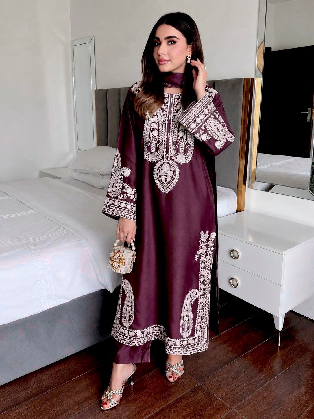 Designer Chinon Silk Thread Embroidered Kurti Set with Palazzo & Georgette Dupatta Code !! F.B.P.S.